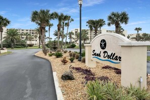 Apartment | 3 bedrooms, Internet - Vast Oceanfront Views Pool Patio Tennis (St. Augustine)