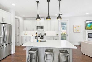 House | 4 bilik tidur, Internet