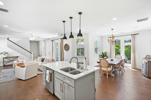 House | 4 bilik tidur, Internet