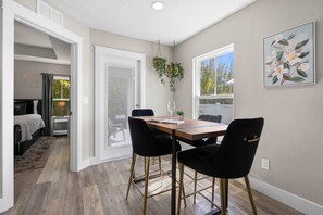 Casa | 3 quartos, acesso à internet de alta velocidade