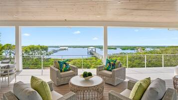 House | 4 bedrooms, Internet