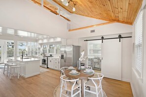 Ferienhaus | 3 Schlafzimmer, Internetzugang