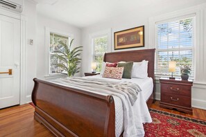 Casa | 4 habitaciones, escritorio y internet 