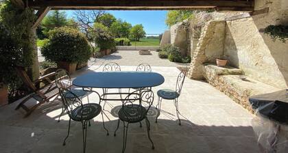Les Raffoux: Countryside Escape with Pool & large garden near Loire Castles