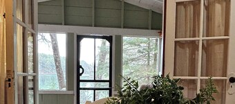 Northern Pike Place ~ Charming 2 Bedroom at Historical Resort in Hazelhurst, WI