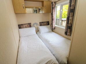 3 Schlafzimmer, individuell dekoriert, individuell eingerichtet
