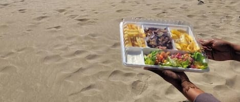 ビーチの近く、ビーチタオル