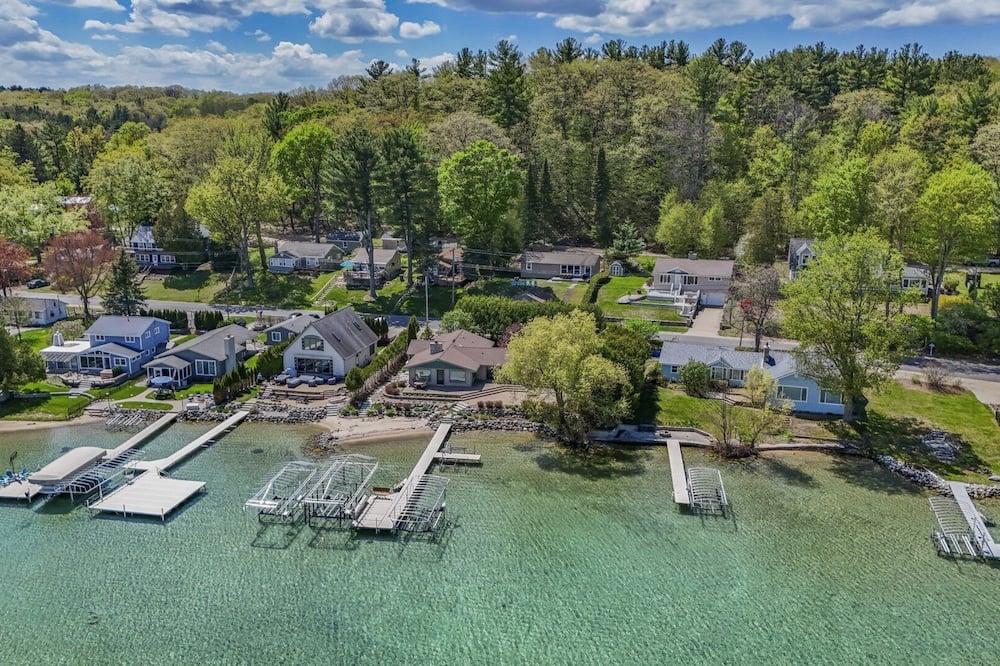 Beautiful Torch Lake House With Beach Access 2 Bedroom Home