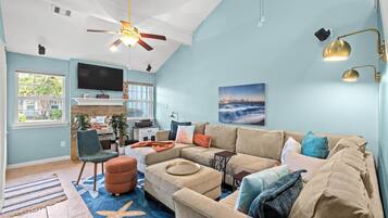 Townhouse, 3 kamar tidur | Area keluarga | Smart TV