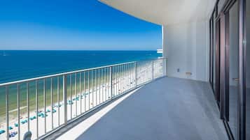 Appart'hôtel, 3 chambres | Enceinte de l’hébergement