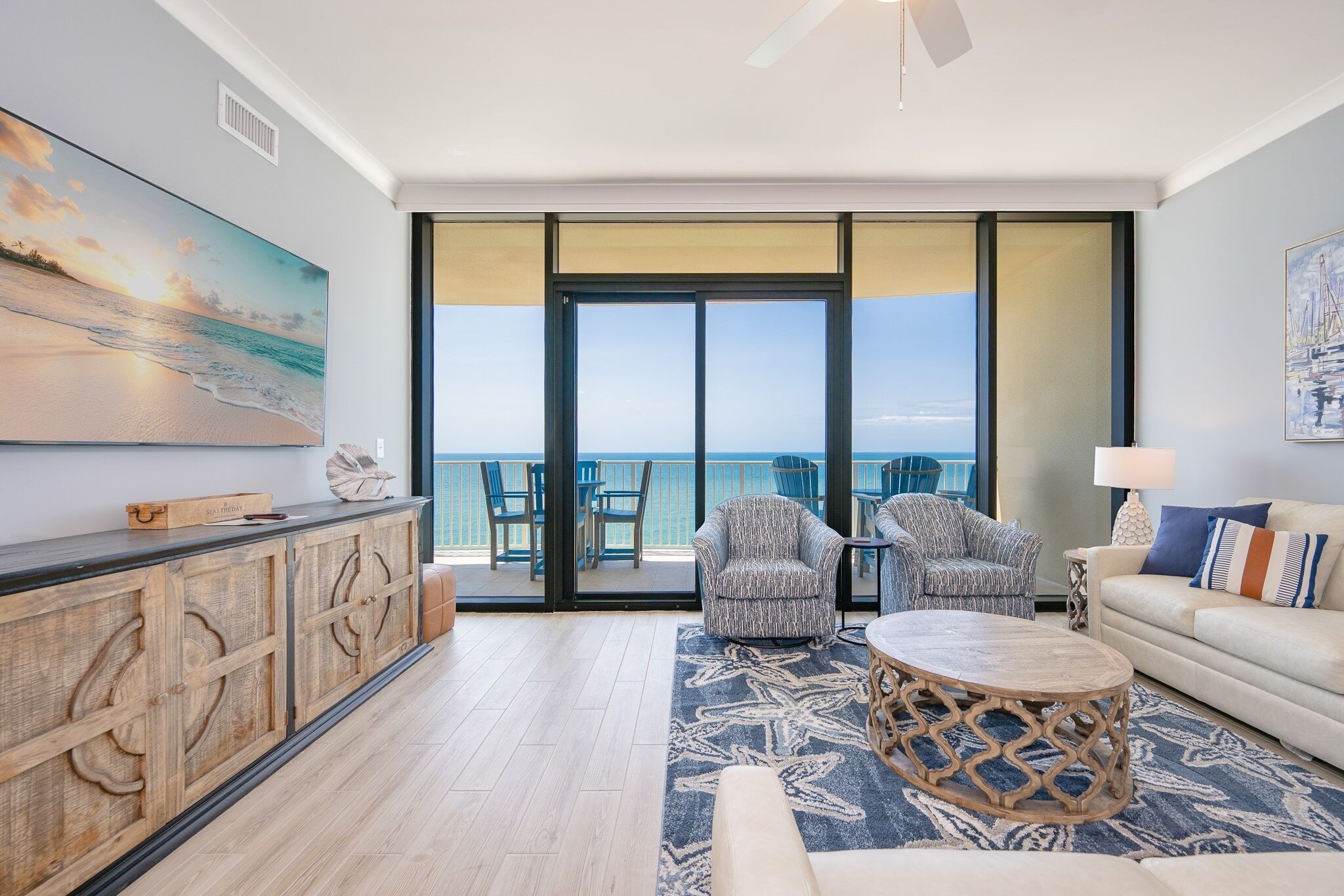 Condo, 3 Bedrooms | Living area