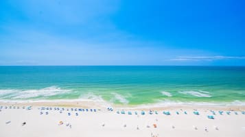 Apartamento, 3 habitaciones | Playa | Ubicación cercana a la playa