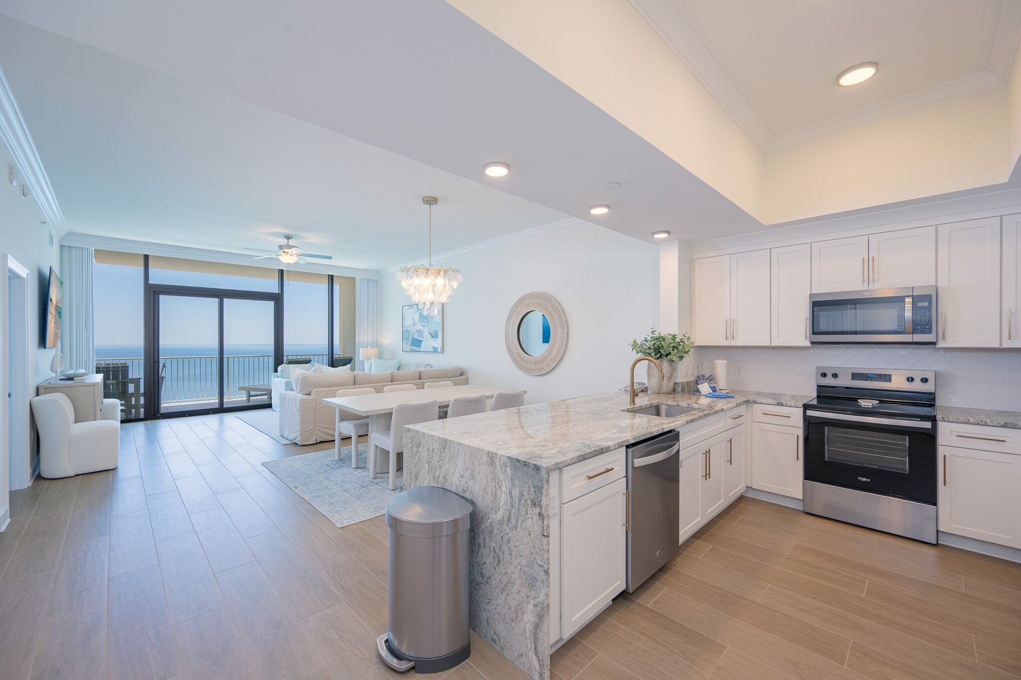 Condo, 3 phòng ngủ | Bếp riêng | Dụng cụ pha cà phê/trà, tủ lạnh, lò nướng 