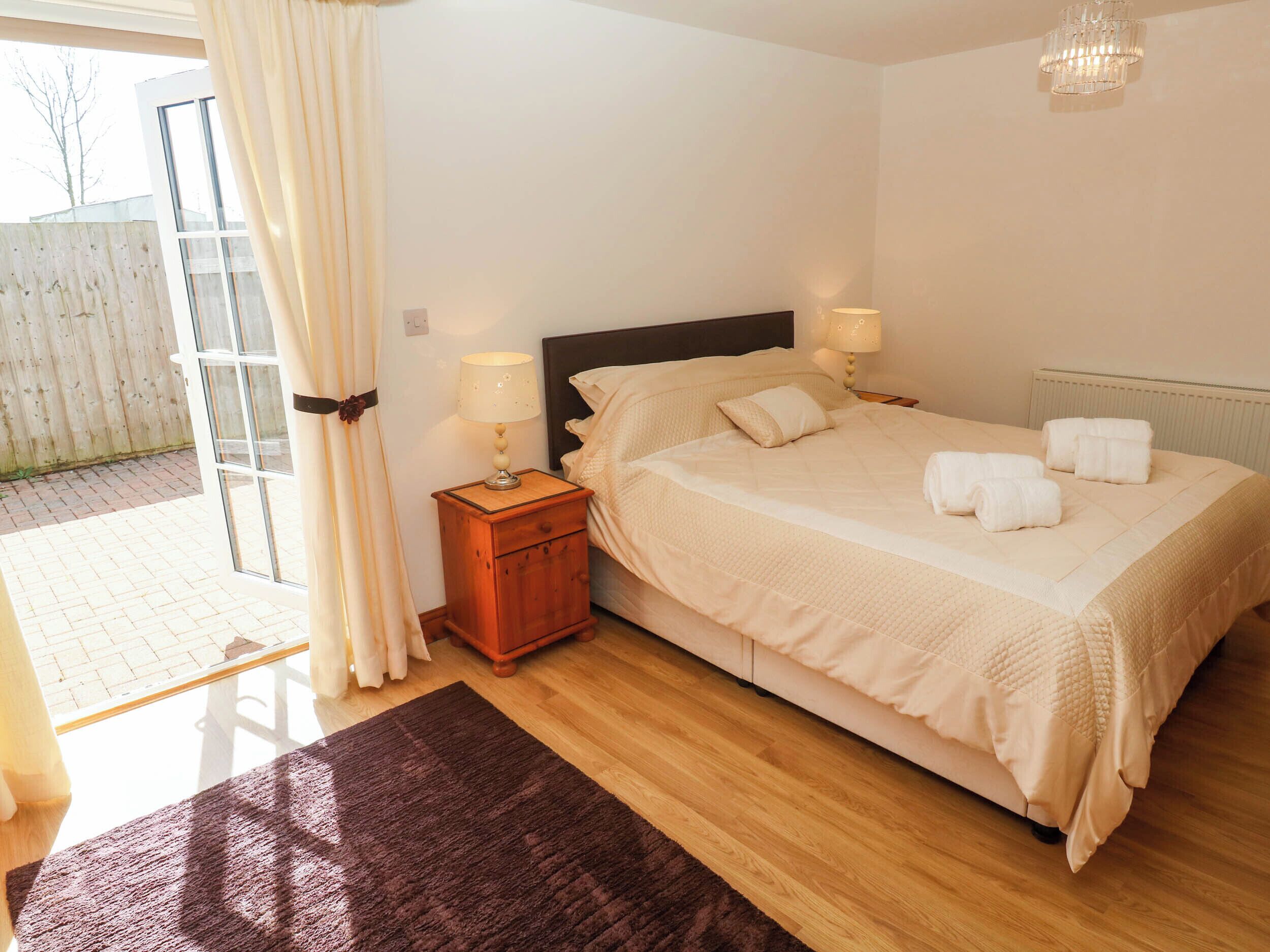 Cottage | 2 bedrooms, individually decorated, individually furnished, free WiFi