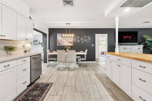 Dining - Moonlight Villa w/ Hot Tub, Pool, Turf Yard! (Sarasota)