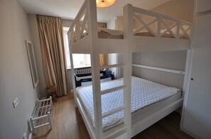 Apartment | 3 bedrooms - Apartment in Knokke-heist With Balcony (Knokke-Heist)