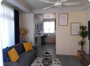 Deluxe-íbúð - svalir | Stofa