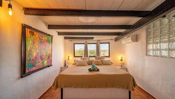 Comfort Room, Hill View | Down comforters, free WiFi, bed sheets