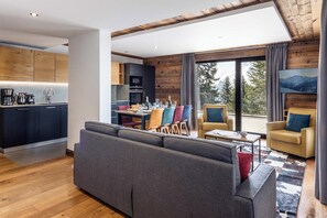 Appartement n°2 | Living area | TV