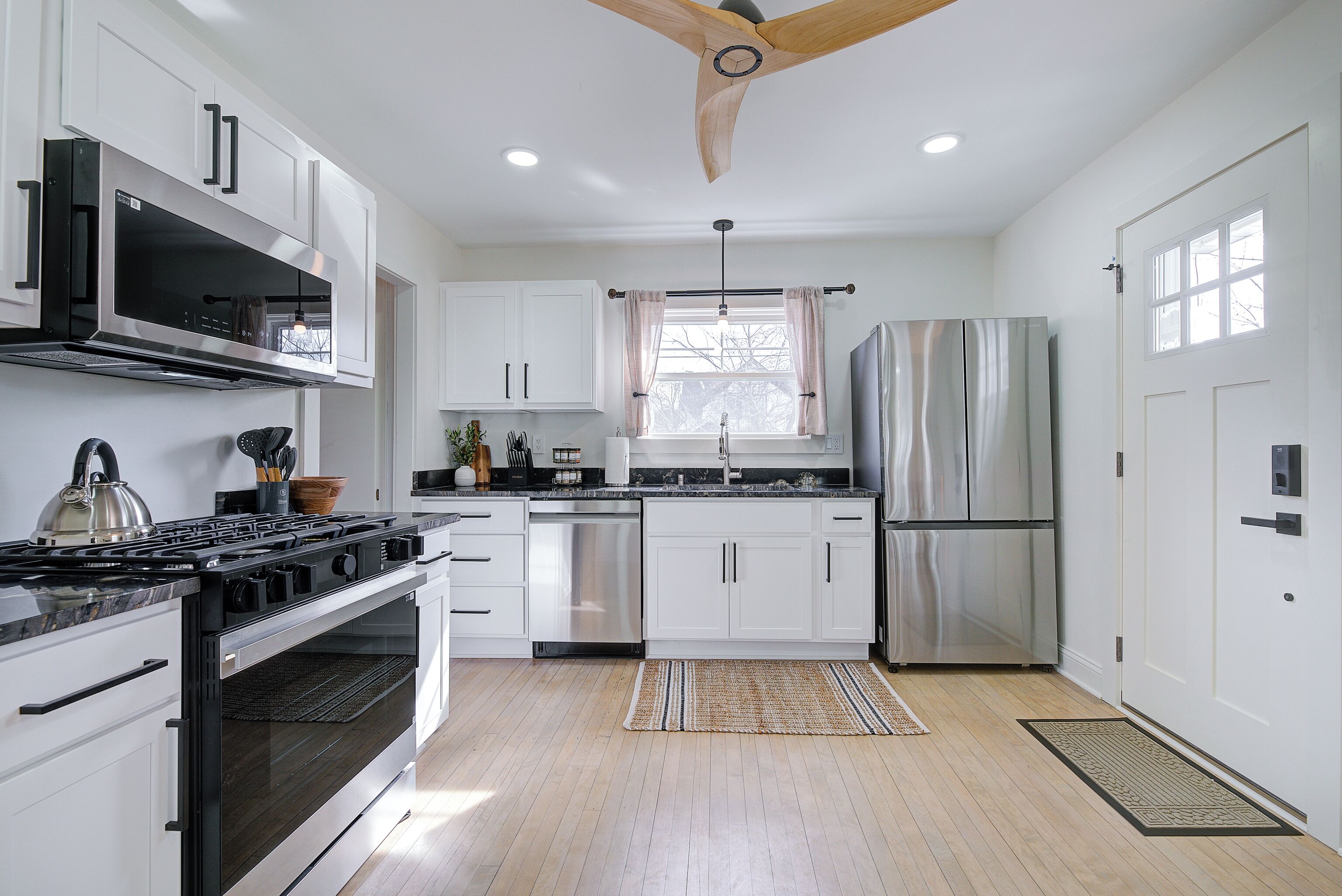 Microwave, oven, stovetop, dishwasher