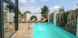 Piscine extérieure (ouverte en saison)