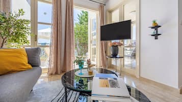 Rumah, 2 kamar tidur, teras | Ruang keluarga