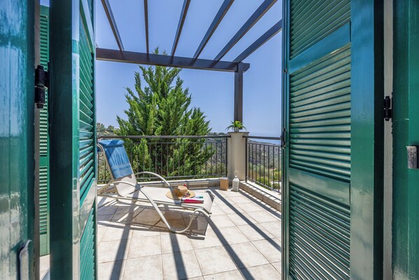 Maison, 2 chambres, terrasse | Balcon