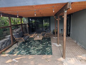 Terrace/patio - Maple St. King Suite - Free Daytime EV Charging! (Viroqua)