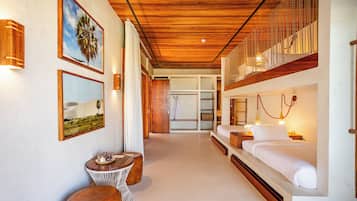Deluxe-Suite, Strandblick | 1 Schlafzimmer, hochwertige Bettwaren, Daunenbettdecken