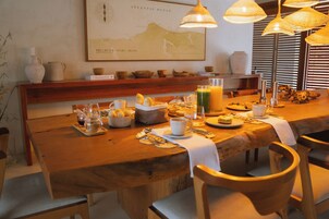 Desayuno continental incluido todos los días 