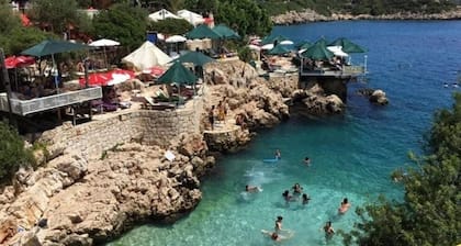 Charming 1-bedroom apartment with AC, WiFi in fabulous Kalkan/ YeĆilköy