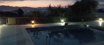 Charming 1-bedroom apartment with AC, WiFi in fabulous Kalkan/ Yeşilköy