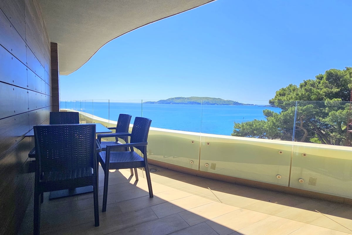 Suíte sênior, sacada, vista para o mar | Vista da sacada