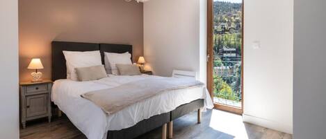 Appartement Confort, balcon, vue montagne