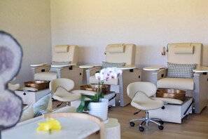 Espace de soins pour les couples, soins corporels, soins d'aromathérapie