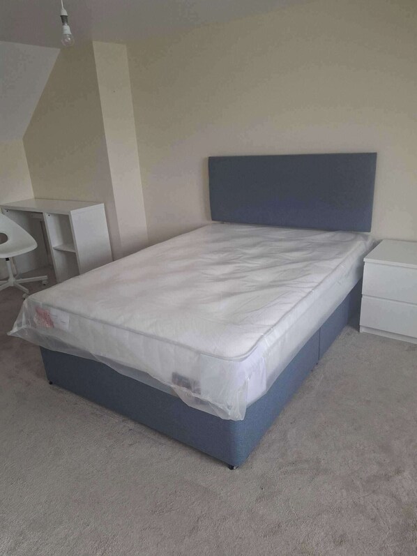 House | 4 bedrooms, free WiFi, bed sheets - Charming London House With 3 Bedrooms (London)