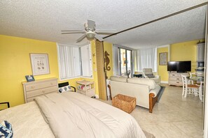 1 bedroom, WiFi, bed sheets