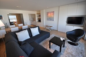 Apartment | Living area