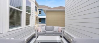 New Gorgeous Home-Oxford Commons - 2 miles from SQ