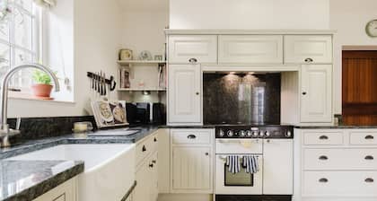 Herdsman's Cottage Beautiful 3 Bed in Wiltshire