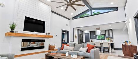 スマートテレビ