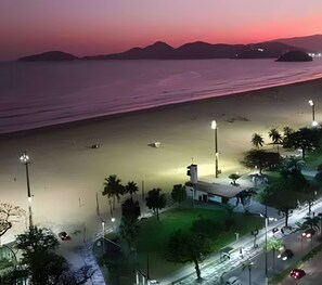 Apartment | Beach - Flat com piscina vista-mar em Santos (Santos)