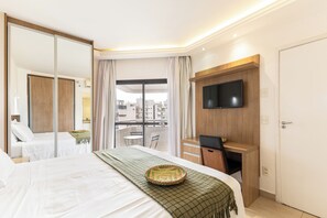 Apartment | Desk, laptop workspace, iron/ironing board, free WiFi - Flat com piscina vista-mar em Santos (Santos)