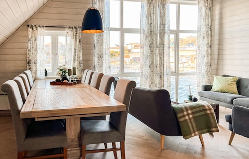 3 bedroom beautiful home in Sirevåg