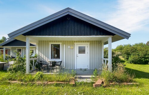 2 bedroom nice home in Byxelkrok