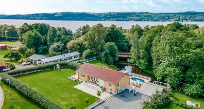 Beautiful home in Sparsör