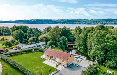 Beautiful home in Sparsör