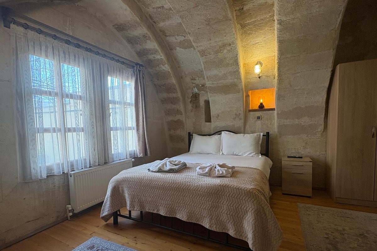 Habitación doble | Ropa de cama de alta calidad, wifi gratis y ropa de cama