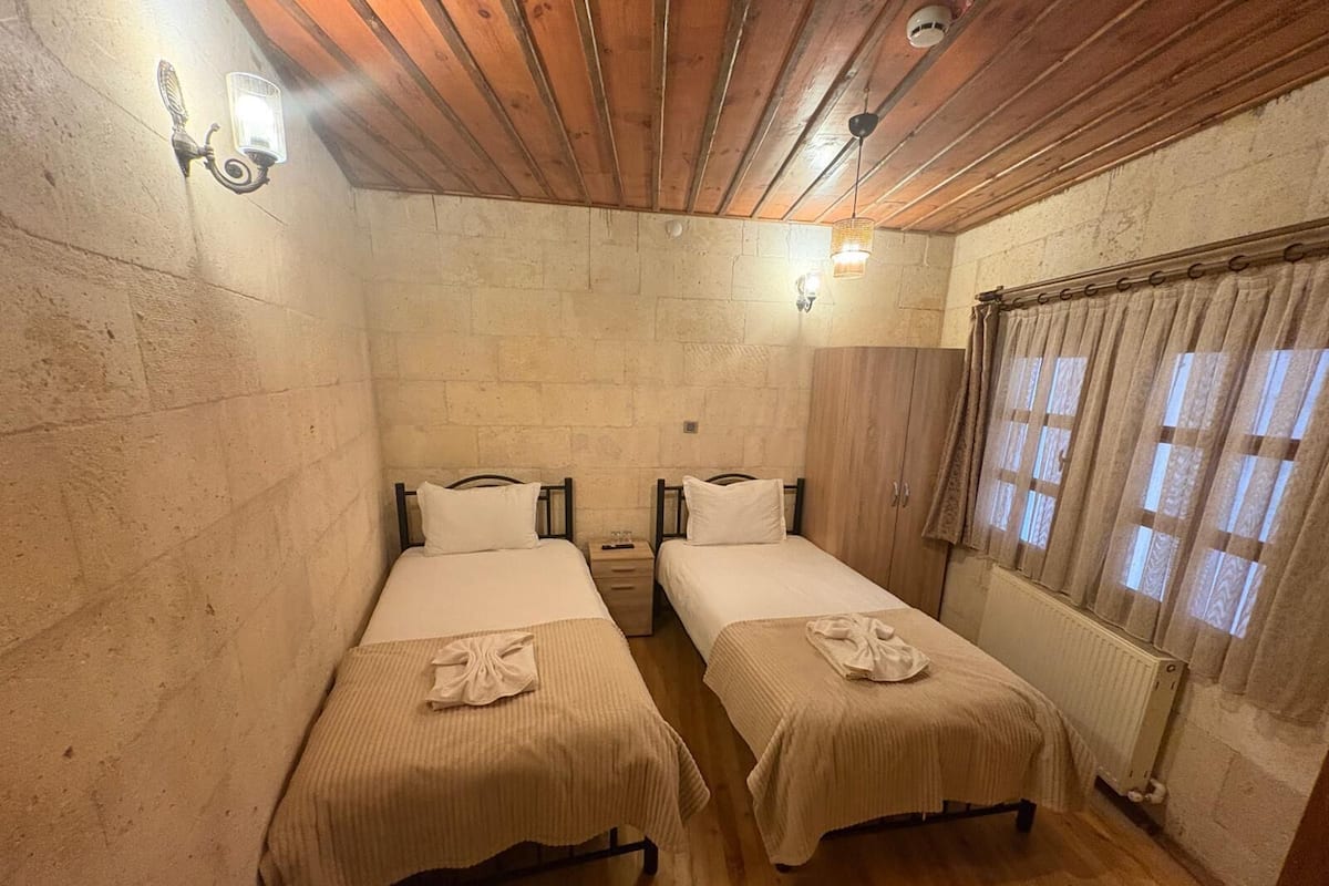 ห้องอีโคโนมีทวิน, วิวสวนหย่อม | เครื่องนอนระดับพรีเมียม, Wi-Fi ฟรี, ผ้าปูที่นอน