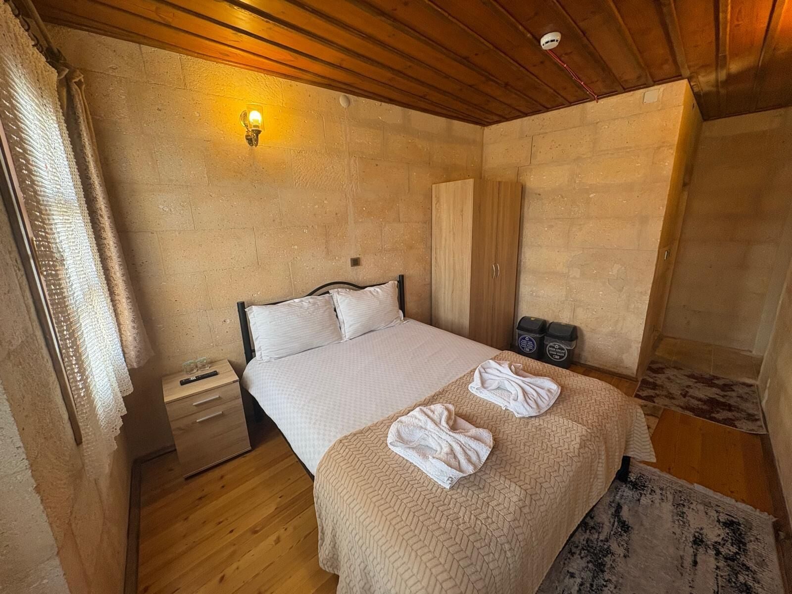 ห้องดับเบิล | เครื่องนอนระดับพรีเมียม, Wi-Fi ฟรี, ผ้าปูที่นอน